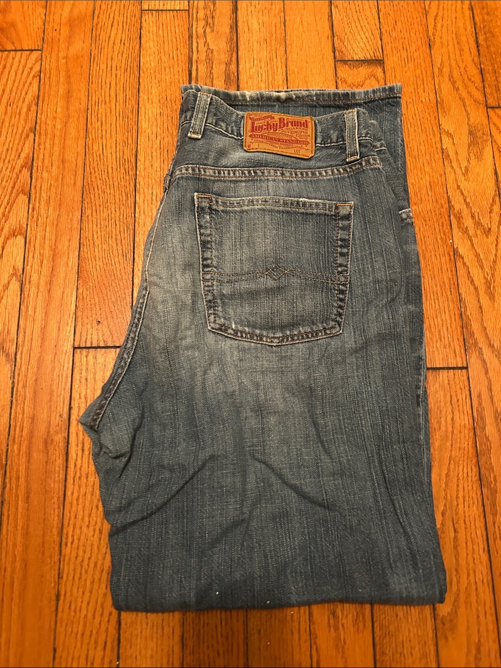 Lucky Brand Men's Light Blue Straight Leg Jeans